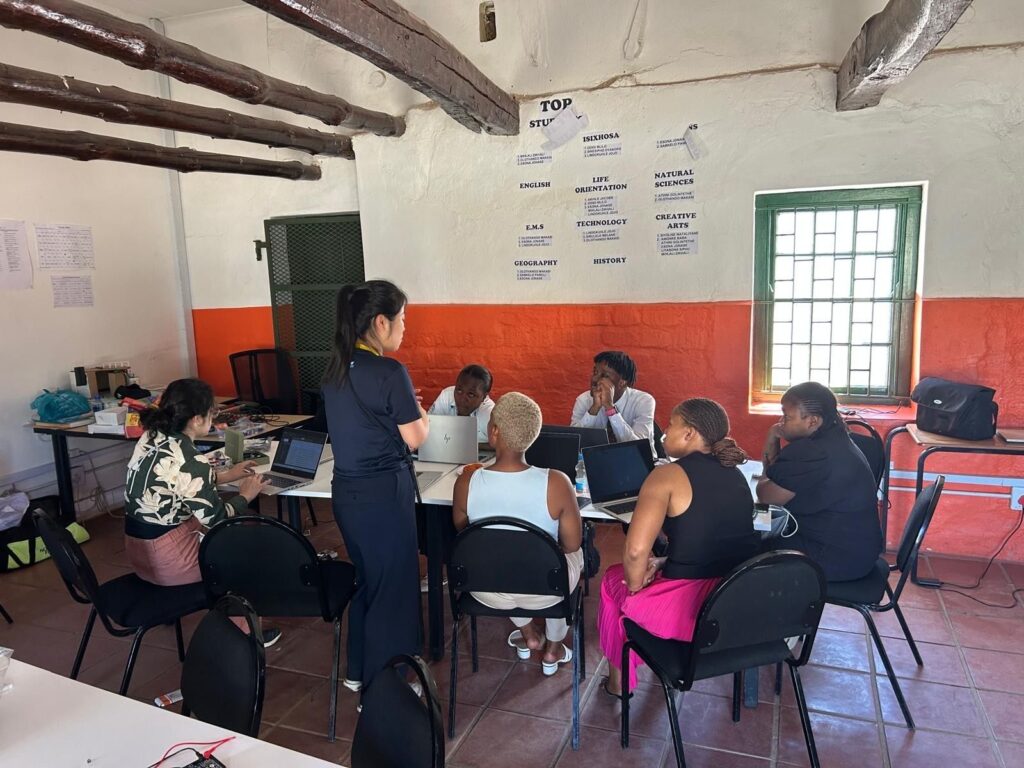 Team4Tech volunteers support South African students with digital literacy training